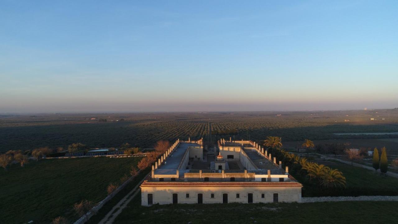 Lama Di Luna Biomasseria Villa Montegrosso Buitenkant foto