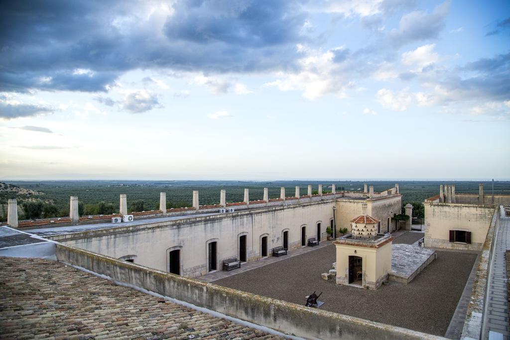 Lama Di Luna Biomasseria Villa Montegrosso Buitenkant foto