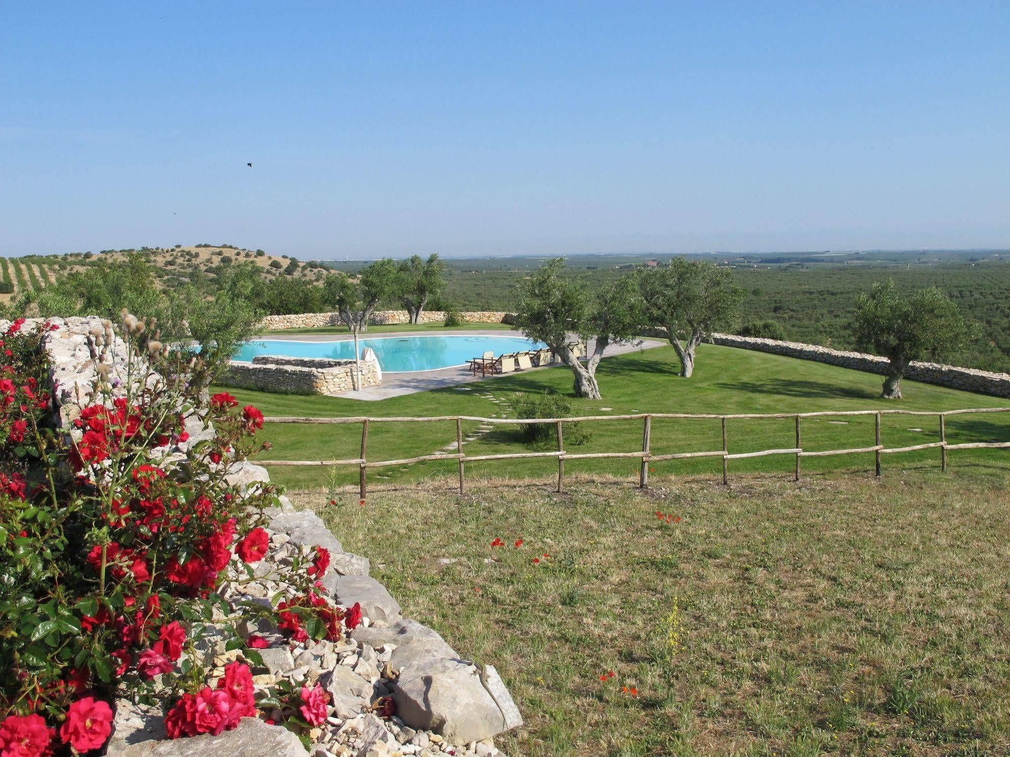 Lama Di Luna Biomasseria Villa Montegrosso Buitenkant foto